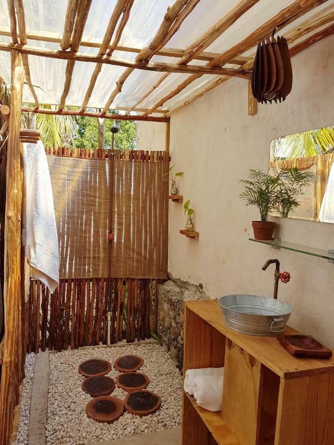 El Buho Bacalar Eco-Cabanas Hostal Exterior photo